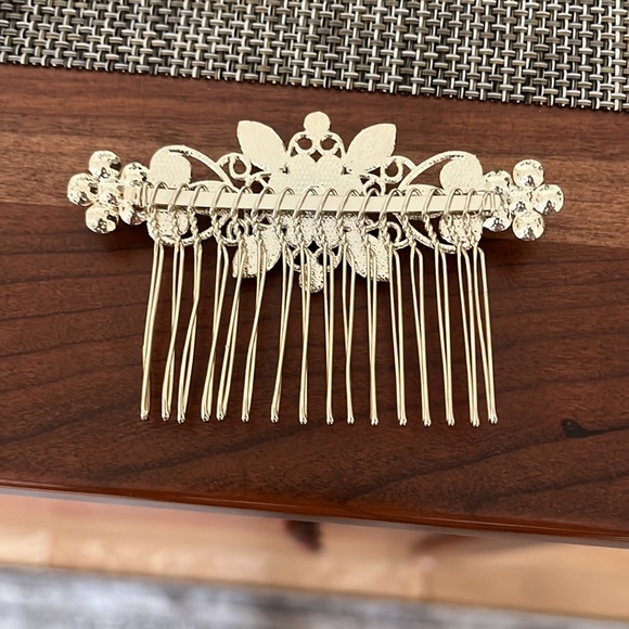 Wedding hair pin accessory - Picture 2 of 2